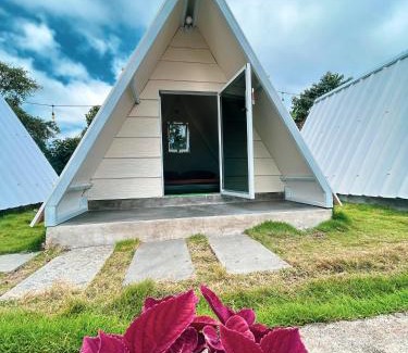 Lombok Hotel | SEROJA Villa and Camping Ground