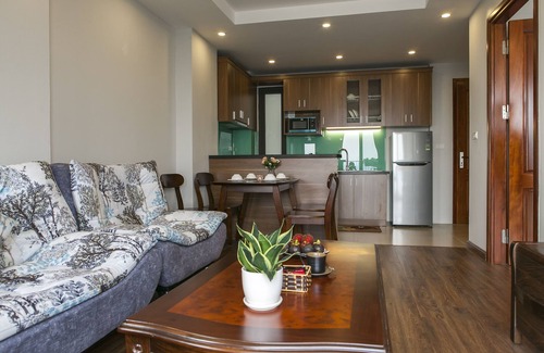Yen Phu Apartment | Service Apartment/w balcony near West Lake/w quiet location