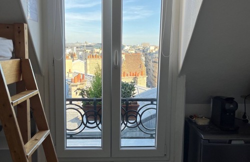 Neuilly-sur-Seine Condo | Service room