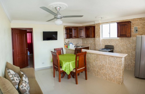 Corales del Sur Apartment | Serviced 3 Single Bed 1 Bedroom-apartment in Corales del Sur, Santo Domingo Este