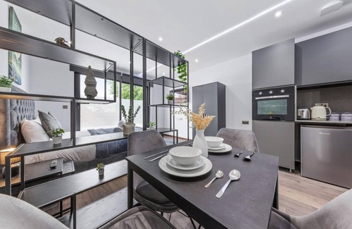 Golders Green Apartment | Serviced Modern Luxury Flat Near Central London