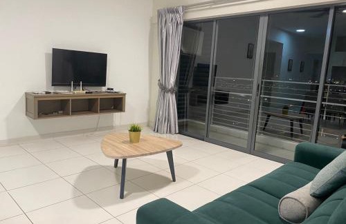 Puchong Apartment | Setiawalk Premier Suite Puchong - 7pax 2R2B