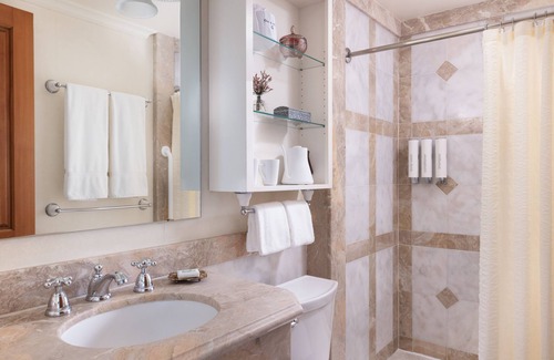 Pacific Grove Hotel | Seven Gables Inn on Monterey Bay, A Kirkwood Collection Property