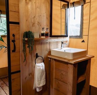 Llanvetherine Other | Seven Hills Hideaway - Two Bedroom