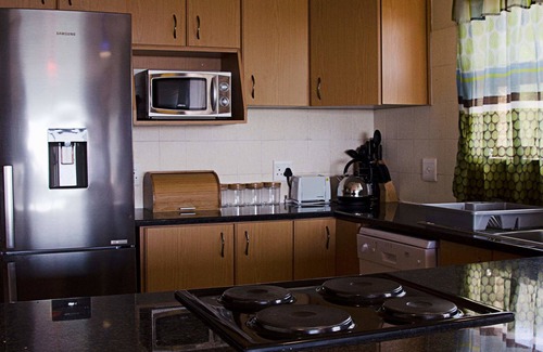 Amanzimtoti Apartment | Seven Seas SA