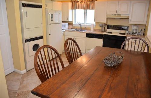 Seven Springs Apartment | Seven Springs 2 Bedroom Standard Condo with Private Deck! condo