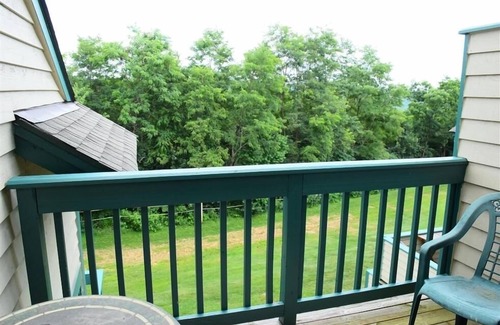 Seven Springs Condo | Seven Springs 2 BR Deluxe Condo, Mountain Views! by RedAwning - Save 10% on 3 Nights, 15% on 5 Nights!