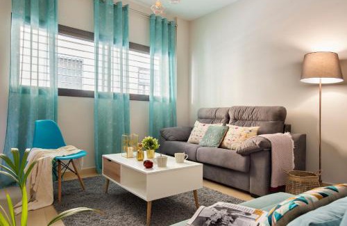 San Julian Apartment | Sevilla Urban Apartament - by Valmartaria