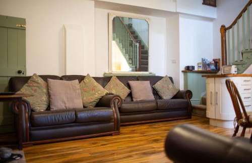 Haverfordwest House | Seymour Johnston