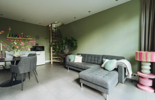 Haarlem Bed & Breakfast | Sfeervol luxe appartement B&B Haarlemmerhout bij Haarlem Centrum en Amsterdam - gratis parkeren