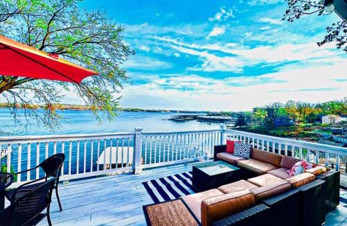 Lake Ozark House | Shady Gator Cove-3bed2bathhottubfirepitdock