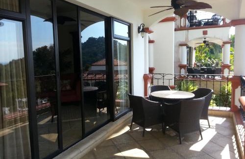Manuel Antonio Hotel | Shana by the Beach Manuel Antonio