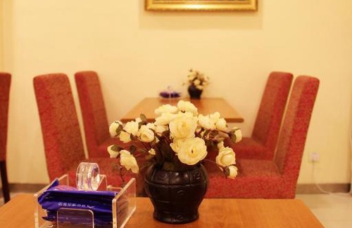 Pudong Hotel | Shanghai Ange Hotel - Next to Longyang Road Subway Station, Near New Internatonal Expo Center