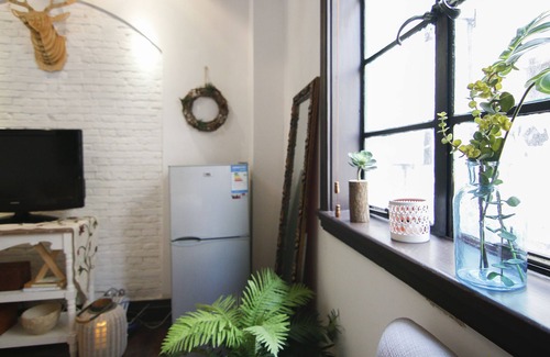 Huaihai Road Commercial Area Apartment | Shanghai Wonderoom Lane house Yongjia Rd
