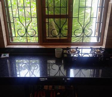 Mandrem Hotel | SHANKAR by the SEA, 2 min from Mandrem Beach