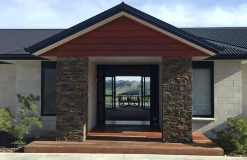 Waimarama Bed & Breakfast | Share our rural Havelock North home - With stunning views