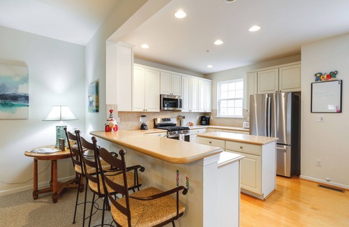 Ocean View Apartment | Shared Pool & Bay Access: Ocean View Retreat