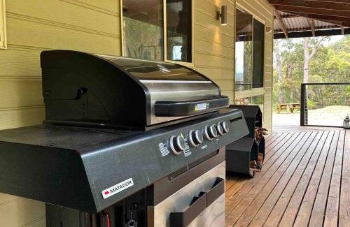 Leets Vale House | Sharpe's Ridge Retreat