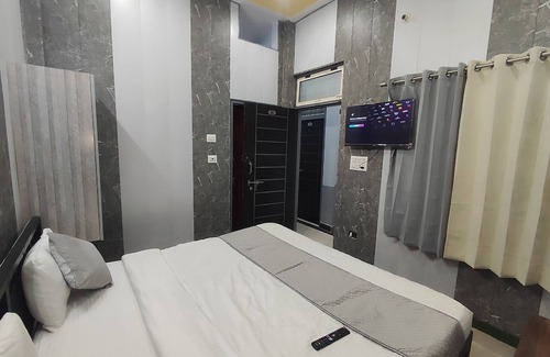 Gomti Nagar Hotel | Sharvil inn