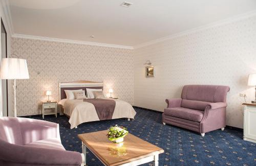 Chervonohrad Hotel | Shato Hotel ШАТО