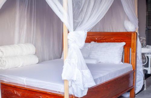 Arusha Bed & Breakfast | Shavia Lodge