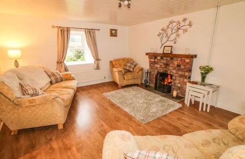 Kells House | Shaws Hill Farmhouse