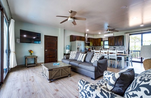 Sittee River Village House | Shedrock Shangrila, Beachfront Hibiscus Suite