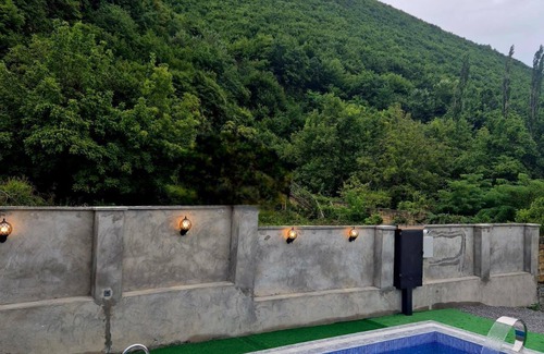 Sheki House | Sheki A Frame: La Dolce Vita