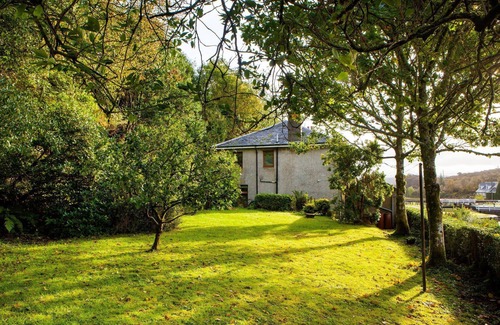 Cairnbaan Villa | Shelburne Lodge-Beautiful holiday home-on the Crinan Canal 5BR sleeps 10