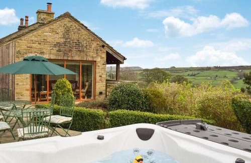 Holmfirth House | Shelduck Cottage