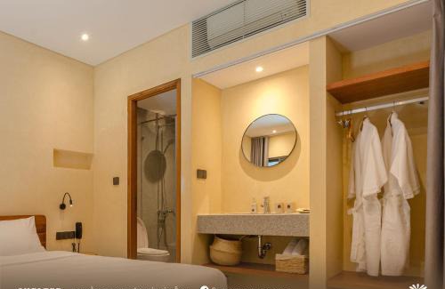 Son Tra Hotel | Shelter Stay Da Nang