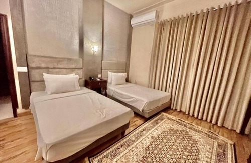 Mardan Hotel | Shelton Hotel Mardan