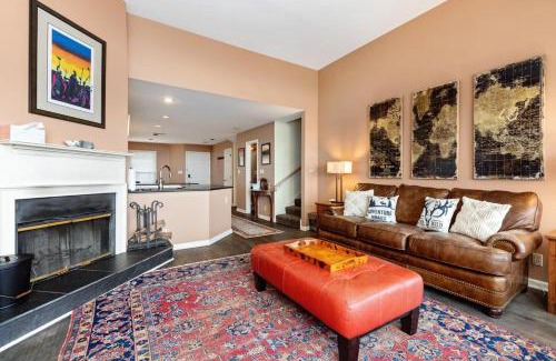 Nellysford House | Shenandoah Ridge 11 with Wintergreen Advantage