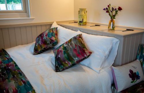 Enniskillen House | Shepherd Hut Bird Enniskillen, Fermanagh