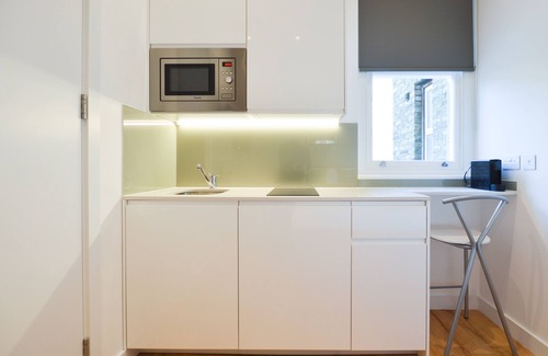 Shepherd's Bush Apartment | Shepherds Bush Green Serviced Apartments by Concept Apartments