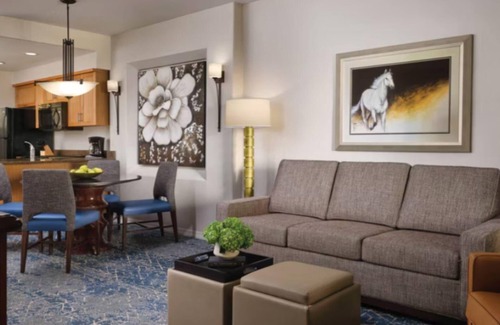North Scottsdale Resort | Sheraton Desert Oasis Villas 2 Bedroom Lockoff Villa