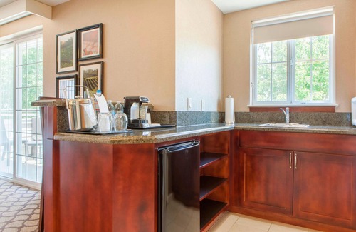 Petaluma Hotel | Sheraton Sonoma Wine Country Petaluma