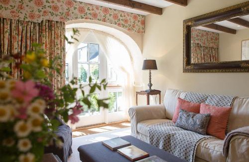 Kirkwhelpington House | Shieldhall - Cabinetmakers Suite