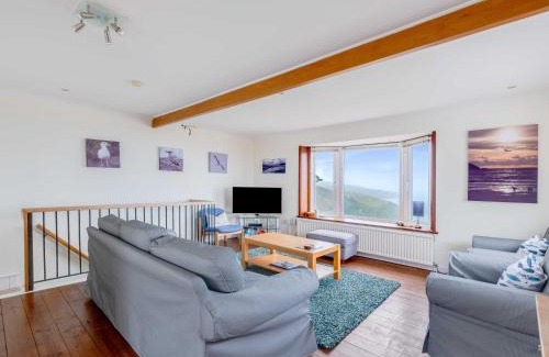 Port Isaac House | Shilling Stones