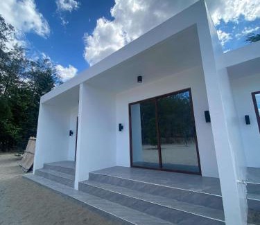 San Narciso Resort | Shiloh Deluxe Room
