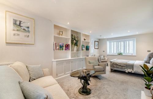 Hurst Green House | Shireburn Cottage