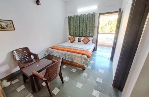 Mahmoorganj House | Shivansh stays