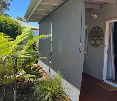 Shoal Bay Villa | Shoaly House Cottage - A charming coastal escape