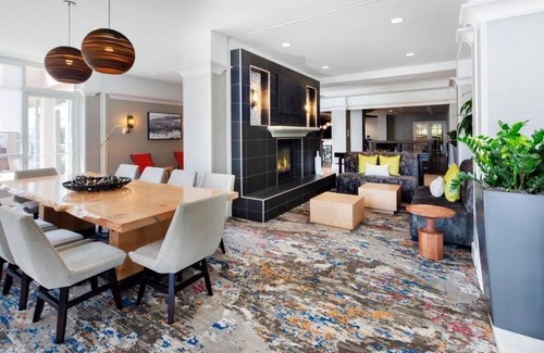 Emeryville Hotel | Shopping and Dining in Downtown Oakland! 2 Comfortable Units, Onsite Parking