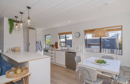 Whangamata House | Shore Beats Work - Whangamata Holiday Home