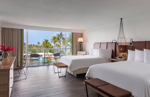 Islamorada Hotel | Short Distance From The Well Known Sites! 3 Family-friendly Units, Free Parking
