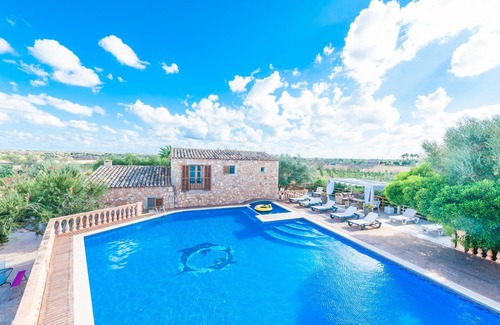 Es Llombards Villa | SHORT (SHORT DEN RITA) - Villa for 10 people in Es Llombards.