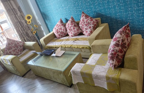 Malviya Nagar House | Short Stay Apartment Saket (Max)