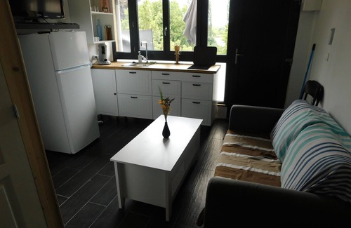 Le Trait Apartment | Short-term furnished studio rental (n° 4)