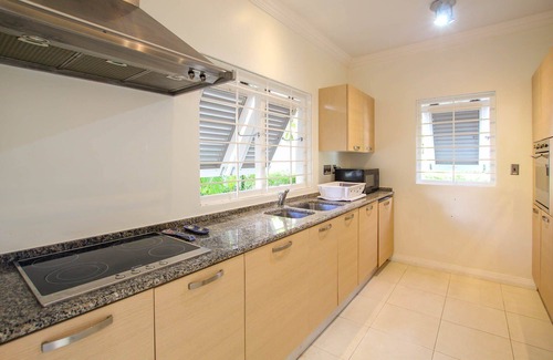 Porters House | Short Walk to Beach and private pool relaxation - Turtle View 10